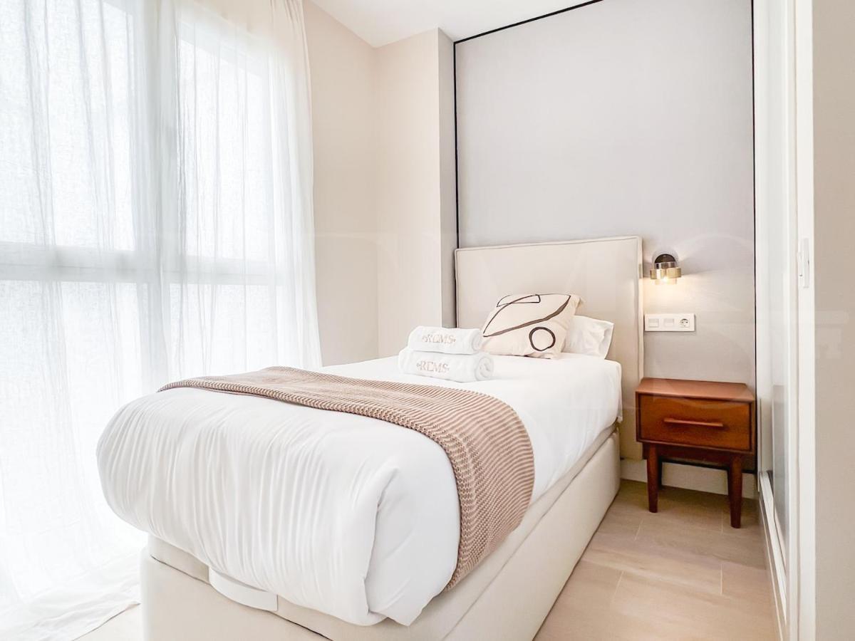 Apartment Exclusive In The Centre With Parking Rems
