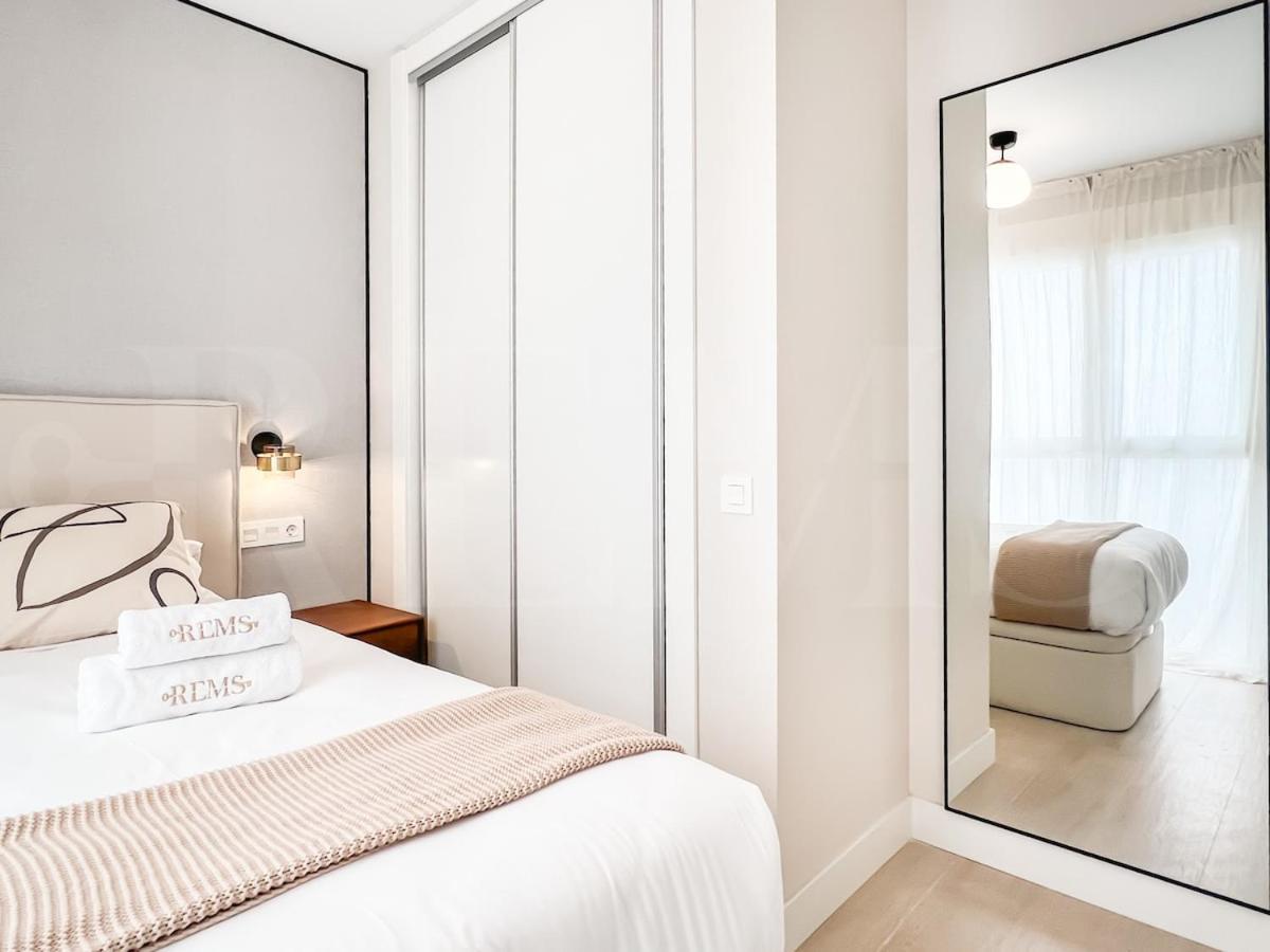 Apartment Exclusive In The Centre With Parking Rems