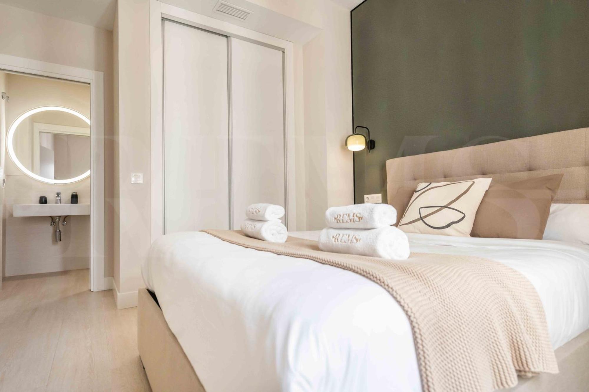 Apartment Exclusive In The Centre With Parking Rems