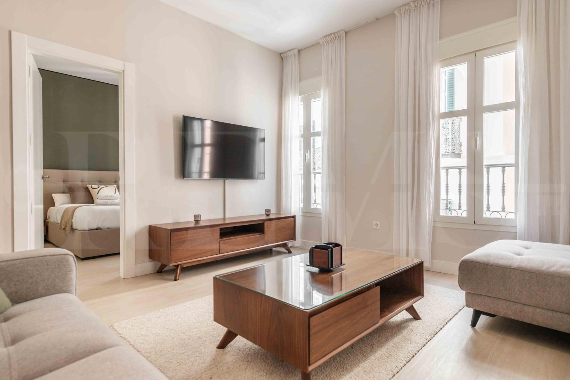 Apartment Exclusive In The Centre With Parking Rems *