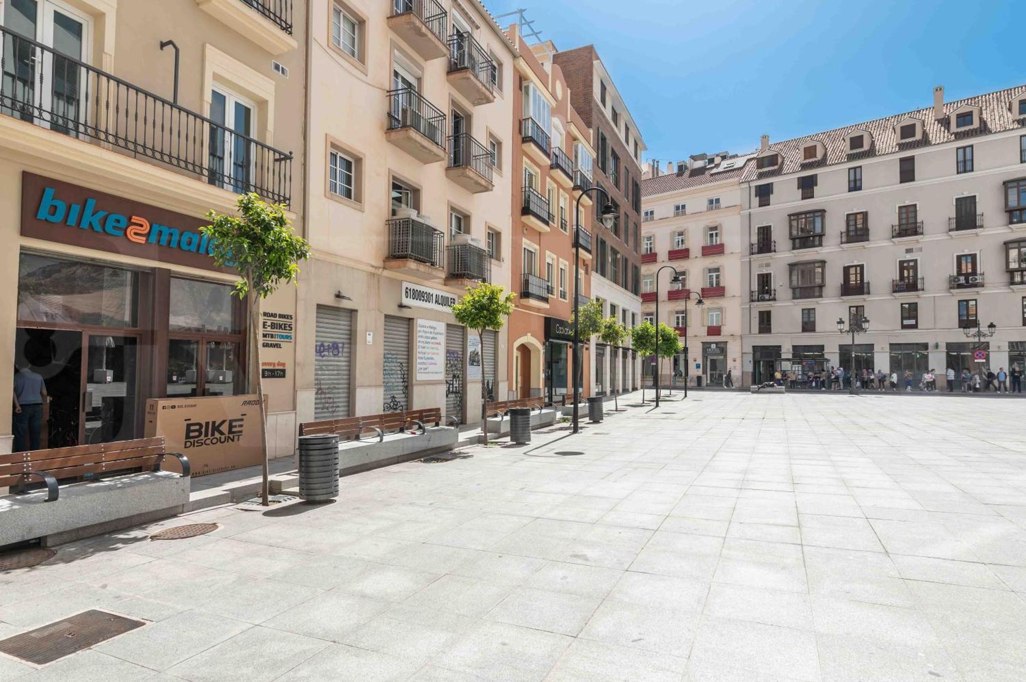 Apartment Exclusive In The Centre With Parking Rems